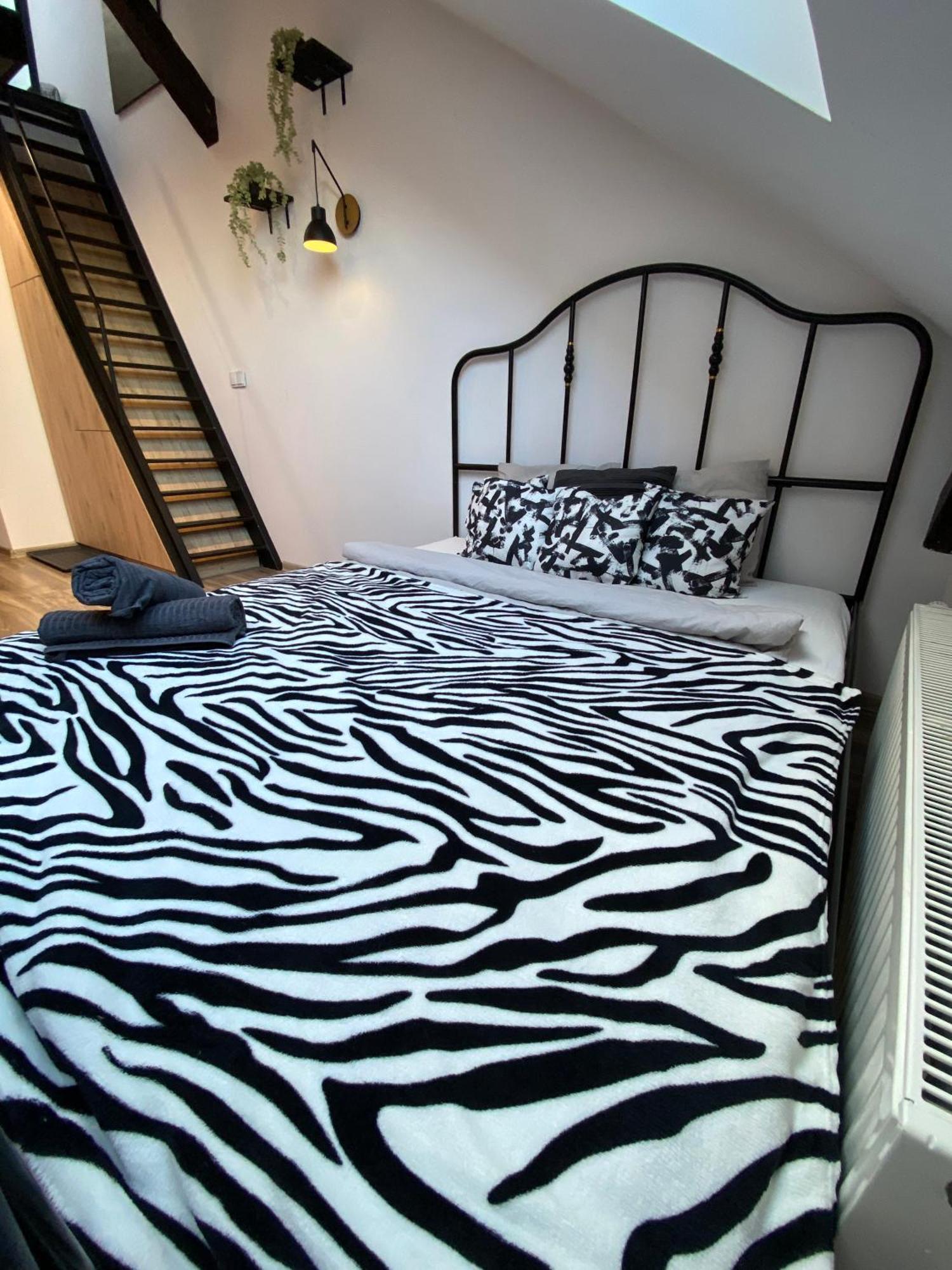 High Five Krakow Apartment ภายนอก รูปภาพ